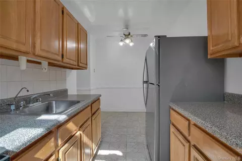 3840 Greystone Ave #4H, New York, NY 10463 photo 9