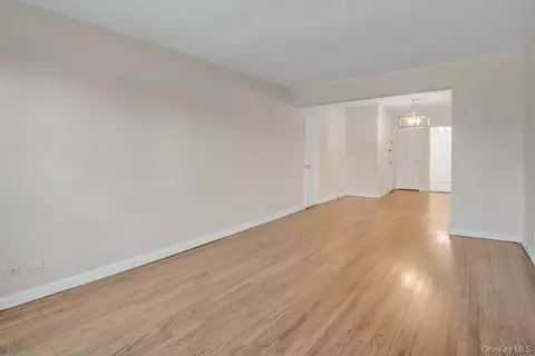 3840 Greystone Ave #4H, New York, NY 10463 photo 2