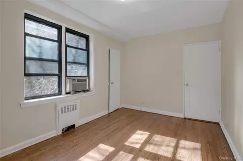 3840 Greystone Ave #4H, New York, NY 10463 photo 8