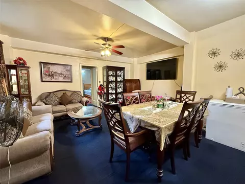 1560 Metropolitan Ave #MH, New York, NY 10462