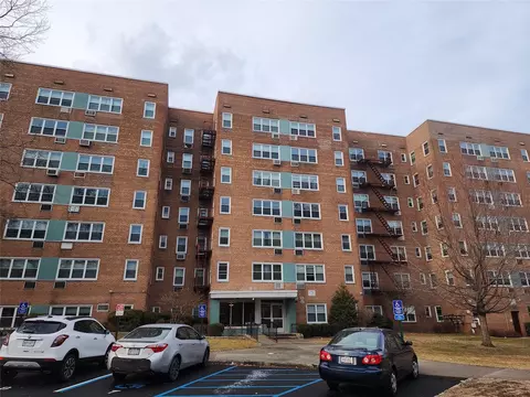 98 Dehaven Dr #4 D, Yonkers, NY 10703