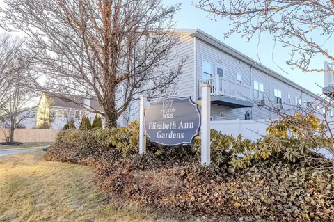 197 Fulton St #18, Farmingdale, NY 11735