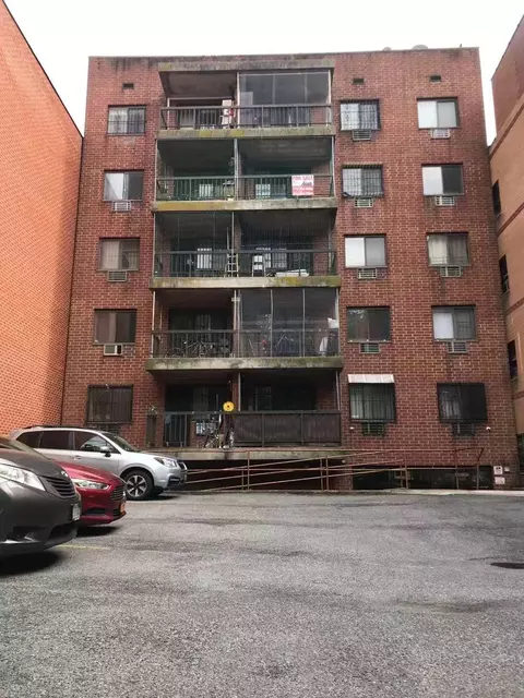 140-40 34th Ave #3C, New York, NY 11354