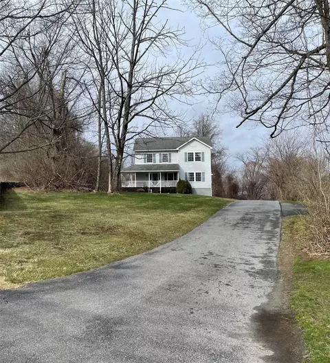 8 Caroline Dr, Patterson, NY 12563