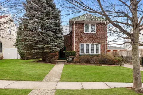 140 Colonial Pkwy N, Yonkers, NY 10710