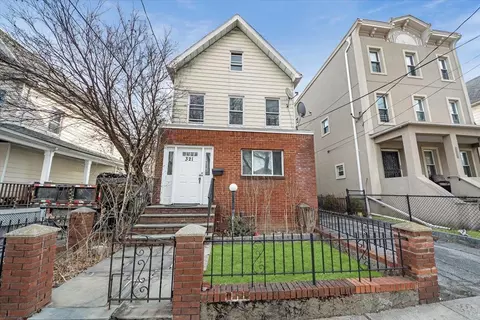 321 N 7th Ave, Mount Vernon, NY 10550