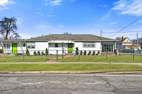 47 Homan Blvd, Hempstead, NY 11550