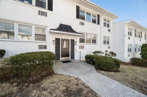 91 Avon Cir #D, Rye Brook, NY 10573