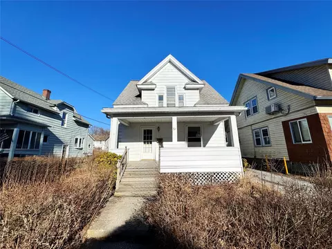 34 Kelsey Rd, Poughkeepsie, NY 12601