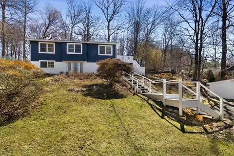 617 Saddle River Rd, Ramapo, NY 10952