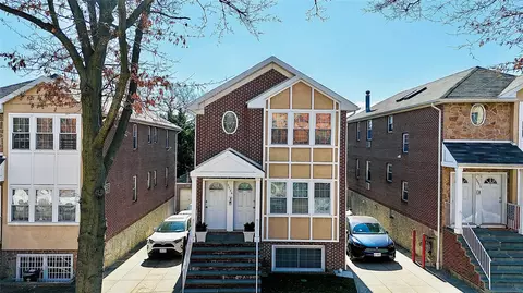 3086 Middletown Rd, New York, NY 10461