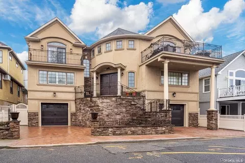 91 Virginia Ave, Long Beach, NY 11561