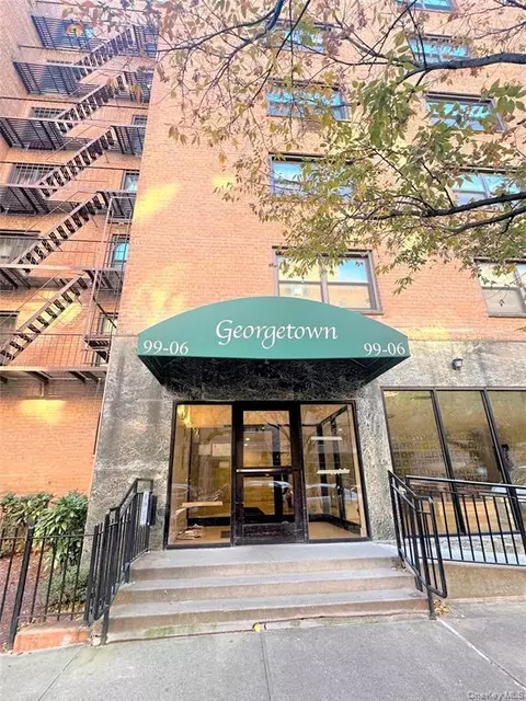 99-06 58 Ave #3H, New York, NY 11368