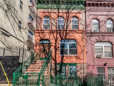 811 E 168th St, New York, NY 10459