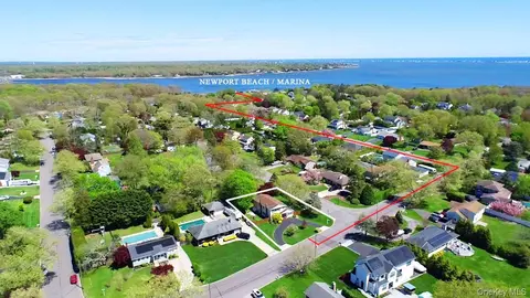 37 Newport Beach Blvd, East Moriches, NY 11940