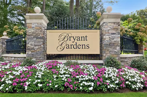 3 Bryant Cres #1F, White Plains, NY 10605