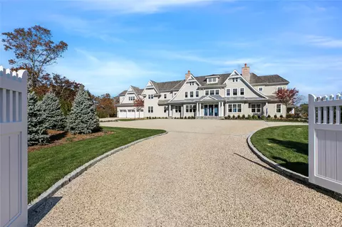 36 Second Neck Ln, Quogue, NY 11959