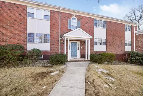 27 Milford Ln #5W, Ramapo, NY 10901