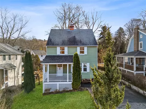 24 Spring St, Mount Pleasant, NY 10570