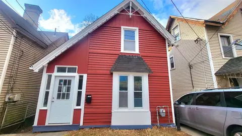 101 Talmadge St, Poughkeepsie, NY 12601