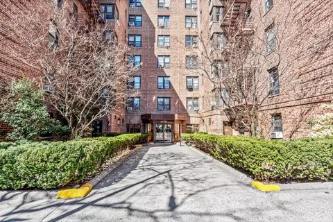 84-25 Elmhurst Ave #3A, New York, NY 11373