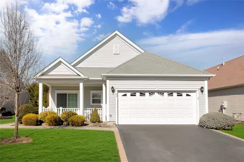 60 Louden Loop #60, Mount Sinai, NY 11766