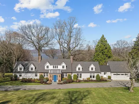 86 Fargo Ln, Greenburgh, NY 10533