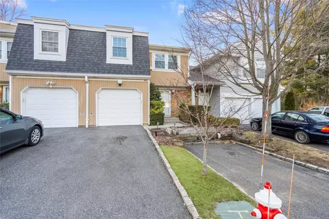 168 Hidden Ridge Dr, Syosset, NY 11791