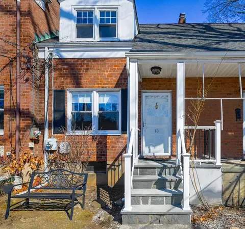 10 Elkan Rd, Larchmont, NY 10538