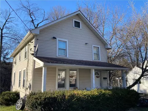 16 Fair St, Lloyd, NY 12528