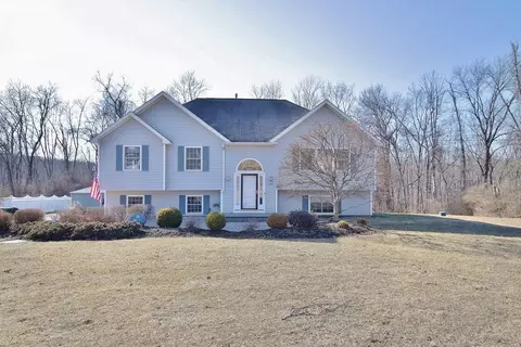 59 Wells Rd, Newburgh, NY 12550