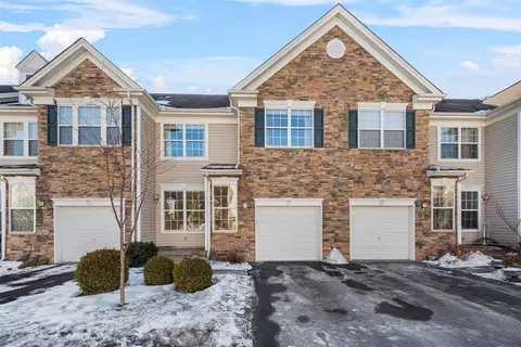 84 Barr Ln, Monroe, NY 10950