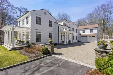 19 Beverly Rd, Purchase, NY 10577