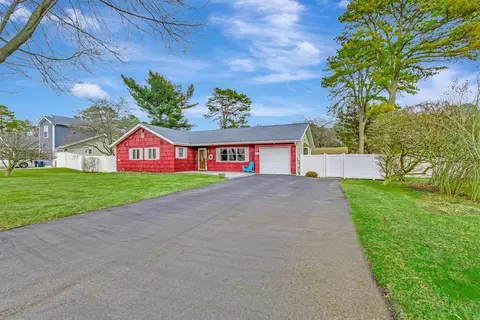 265 Bridgeport Ave, Medford, NY 11763