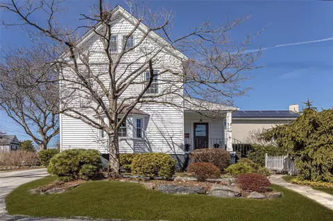 16 Ridge St, Eastchester, NY 10709