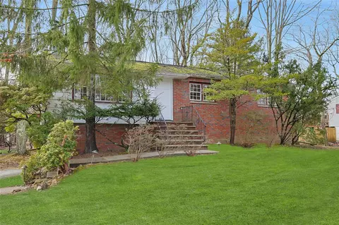336 Old Mill Rd, Clarkstown, NY 10989