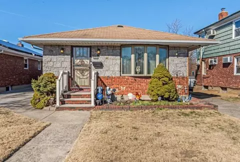 95-19 N Conduit Ave, New York, NY 11417