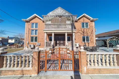 25-19 160 St, New York, NY 11358