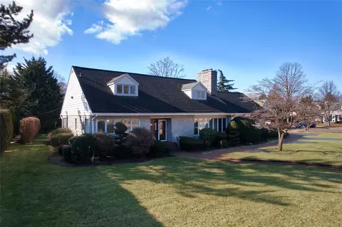 280 Stewart Ave, Garden City, NY 11530
