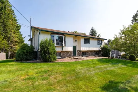51 Mandalay Dr, La Grange, NY 12603