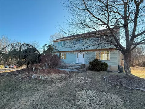 2751 Ogden Dr, Yorktown, NY 10598