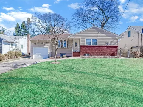 22 Juanita Ave, Huntington, NY 11743
