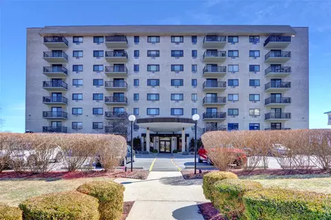 666 Pelham Rd #4B, New Rochelle, NY 10805