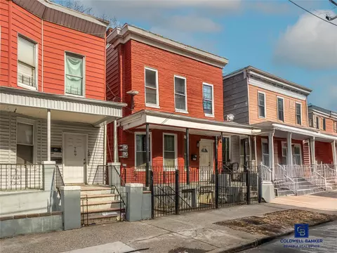771 E 223rd St, New York, NY 10466