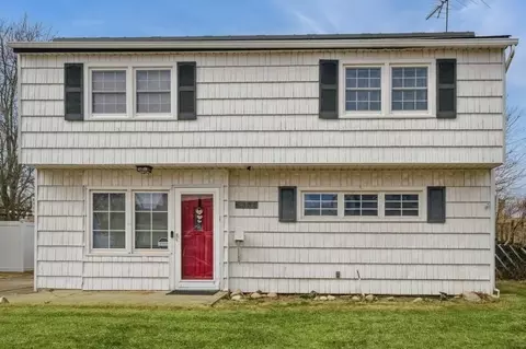 2337 Adolfo Pl, Westbury, NY 11590