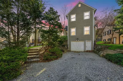 1127 Old Northern Blvd, North Hempstead, NY 11576