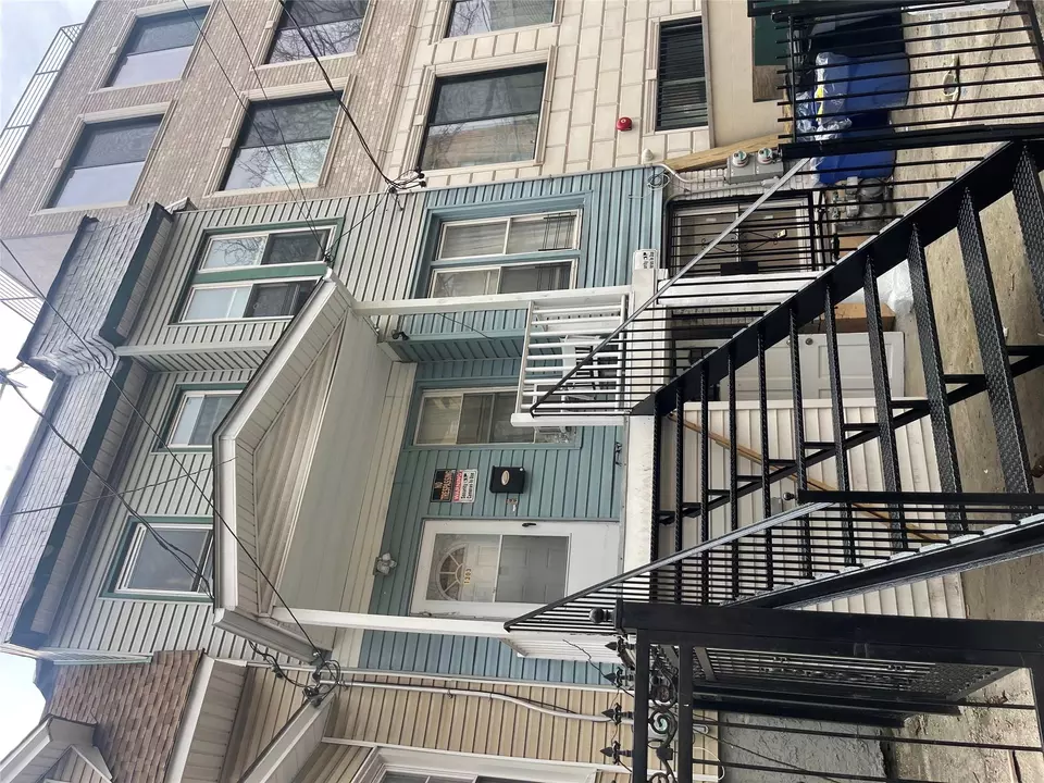 Exterior - 1303 Shakespeare Ave, New York, NY 10452 photo 5 of 7
