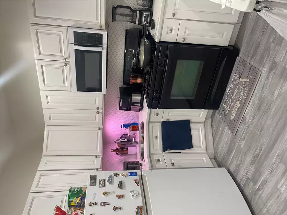Kitchen - 1303 Shakespeare Ave, New York, NY 10452 photo 5 of 6