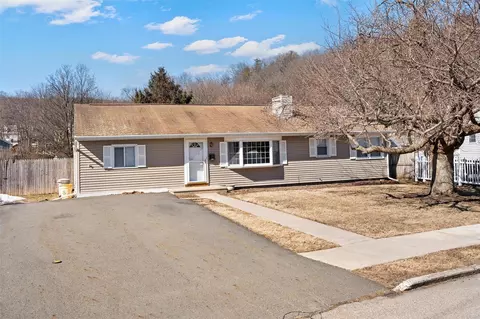 29 Diane Pl, Port Jervis, NY 12771