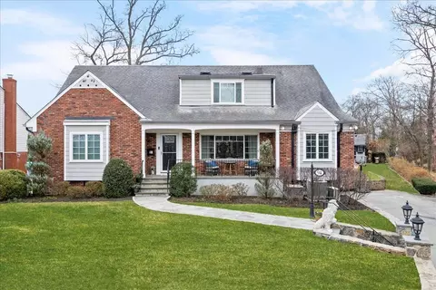 94 The Crossway, Yonkers, NY 10701